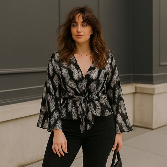 NWT KAKTUS Metallic Black & Silver Tie-Front Blouse L - Picture 1 of 12